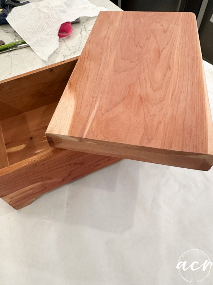 wood cedar box fully sanded like new
