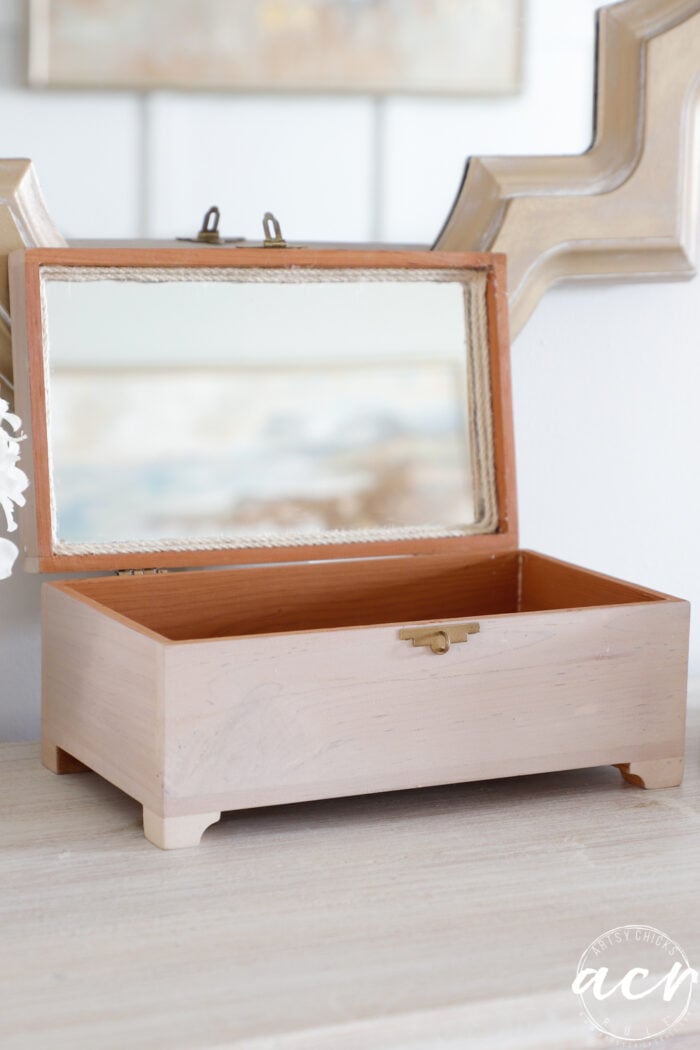 inside of cedar box and upper mirror