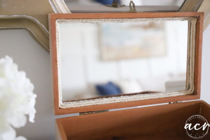 tiny rope around mirror