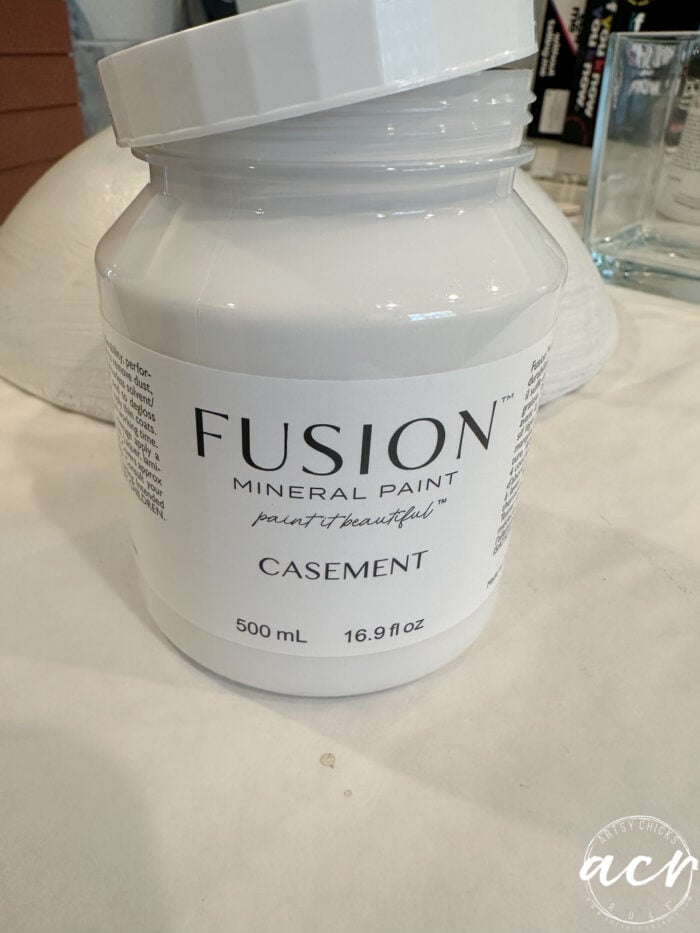 new jar of casement paint