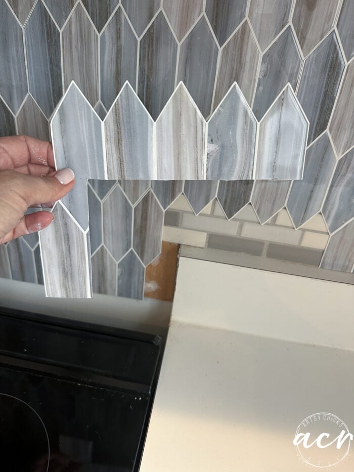 cutting tiles on corners