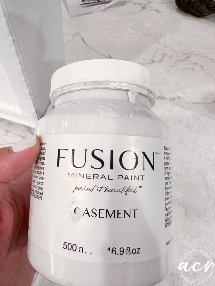 jar of casement fusion paint