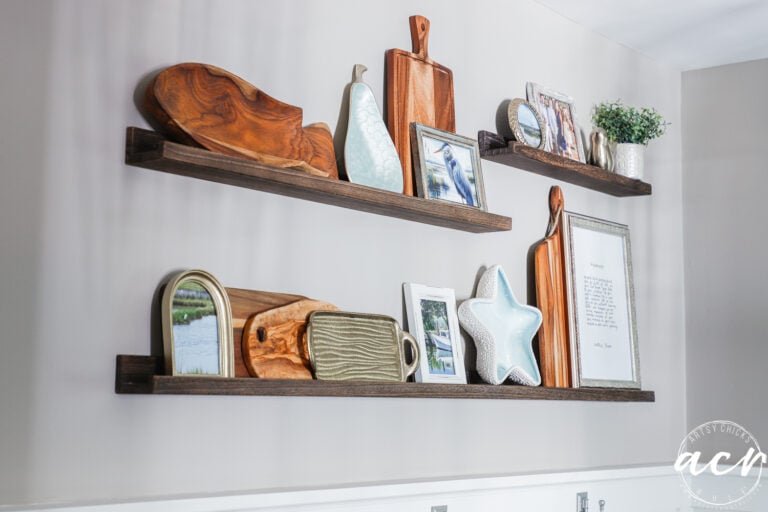 Decorate a Kitchen Wall – A Fun and Simple Idea