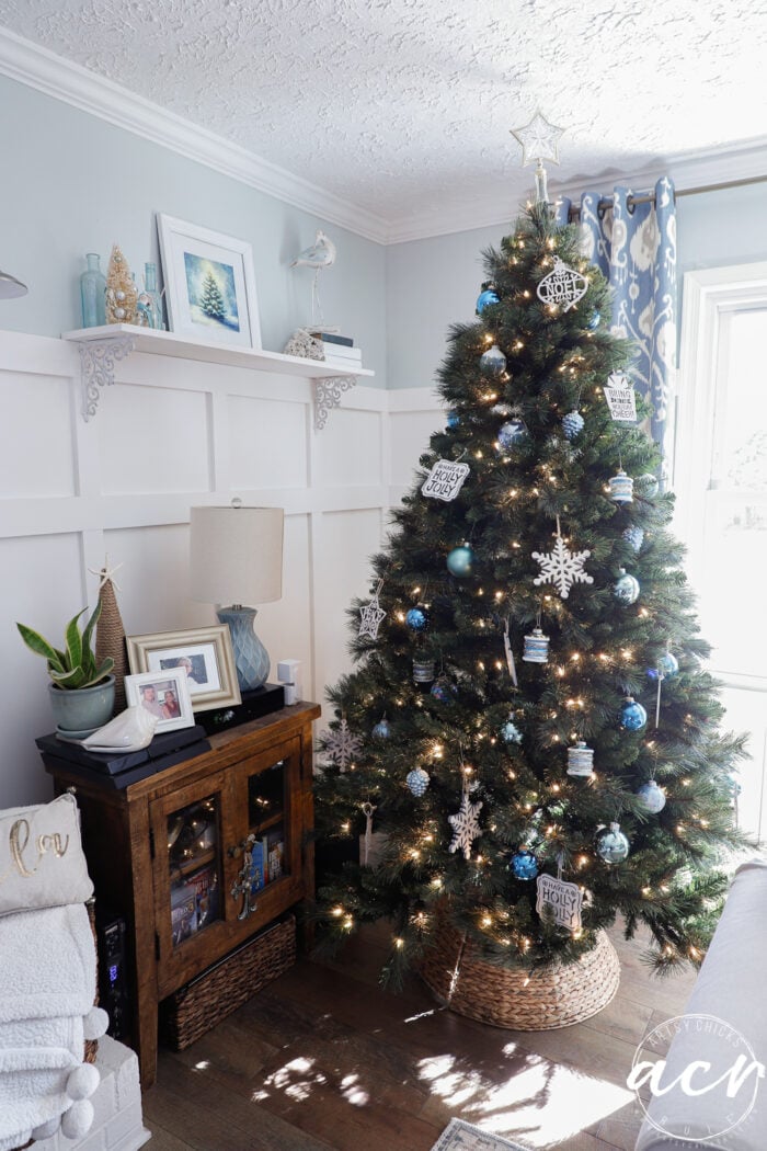 christmas tree with blue and white ornaments