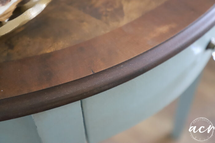 up close of presswood edge stained, looks like wood